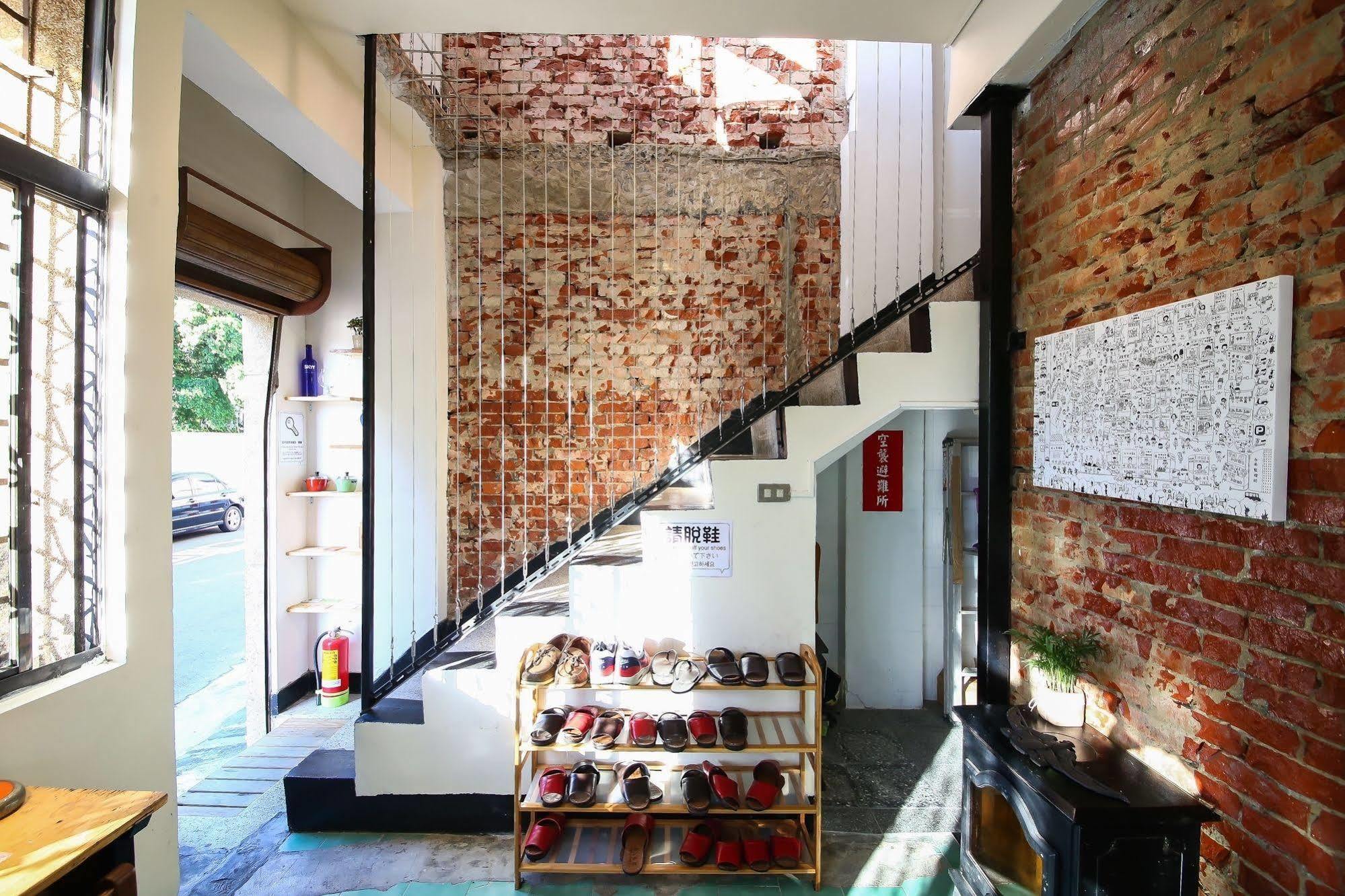 Meng Zi Bu _Dream Corner Hostel Tainan Buitenkant foto